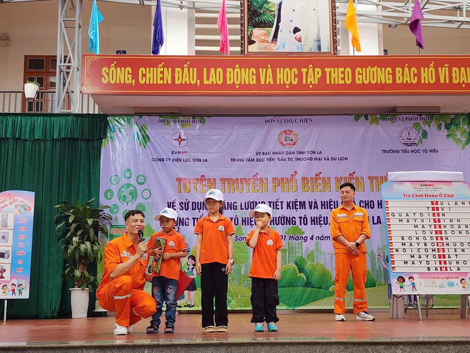 Sơn La: Nâng cao ý thức sử dụng điện an toàn, tiết kiệm cho học sinh